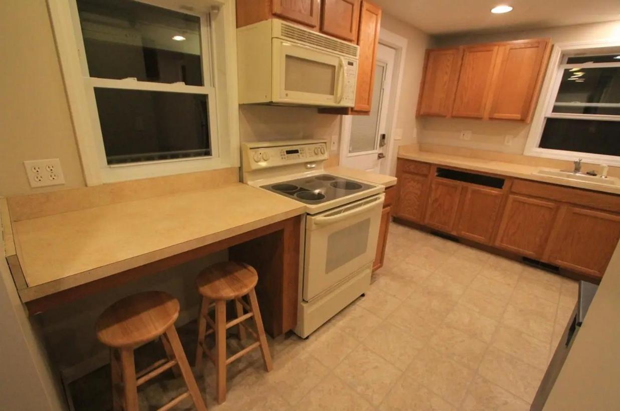 Superp South End Apartment Берлингтон Экстерьер фото